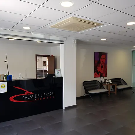 Calas De 리엔크레스