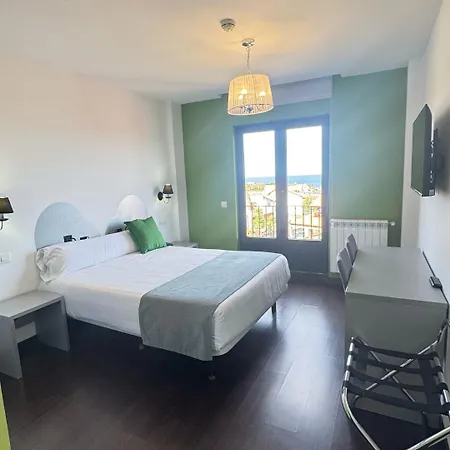 Calas De Hotel 3*