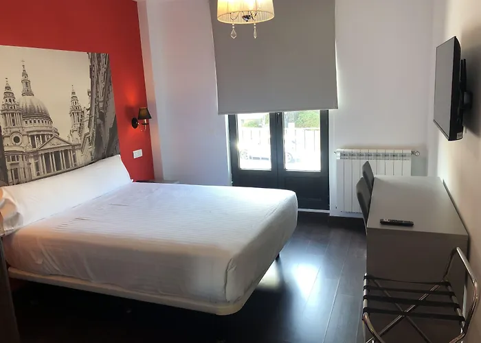 מלון Calas De 3*